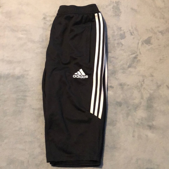 adidas Other - Adidas Capri shorts